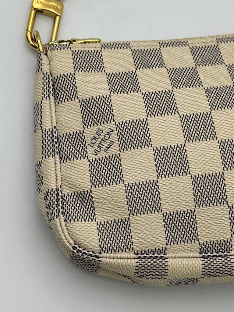 Louis Vuitton Pochette Accessoires torebka