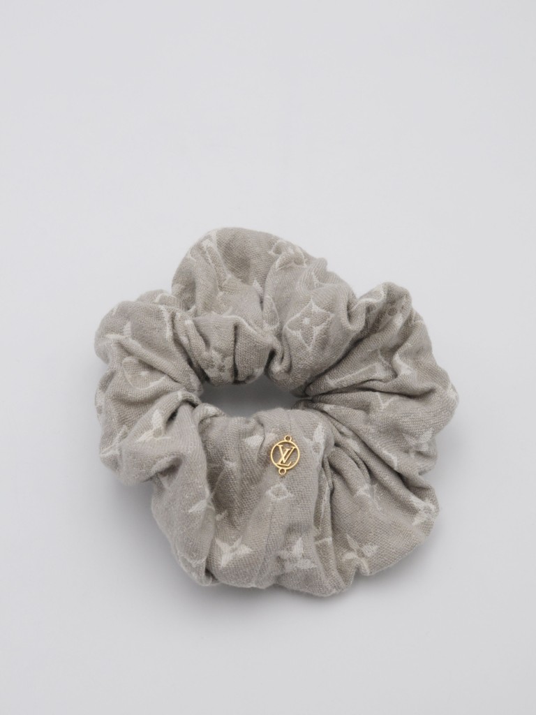 Louis Vuitton hair band