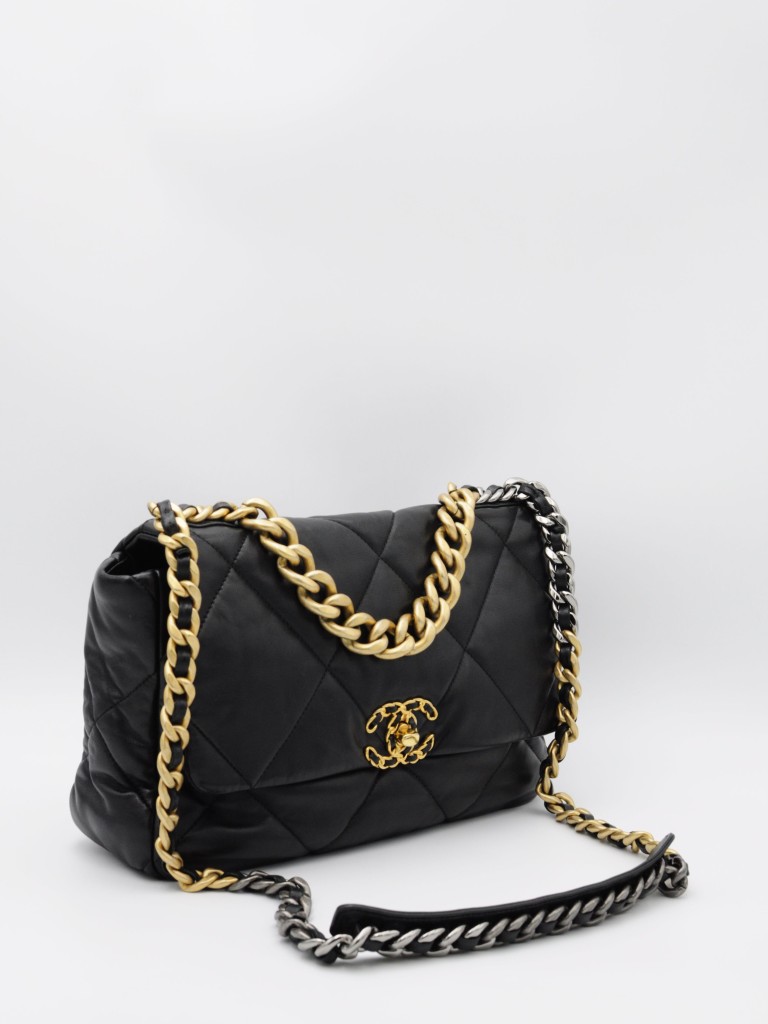 Chanel 19 Medium bag