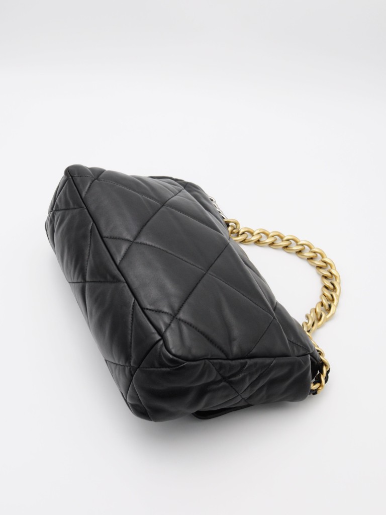 Chanel 19 Medium bag
