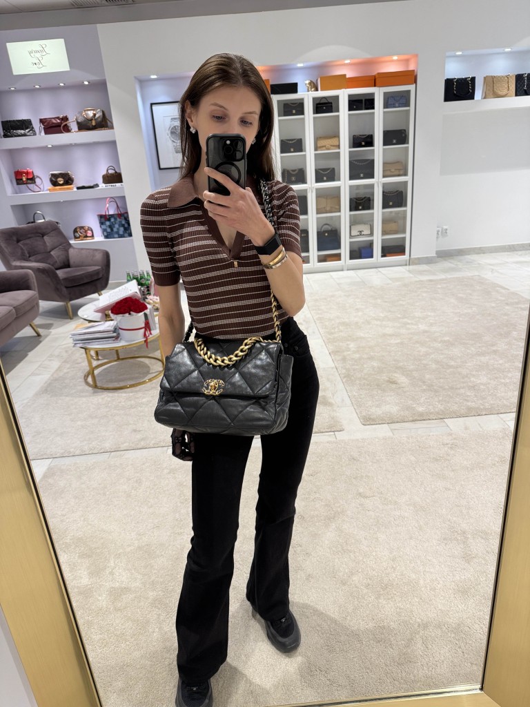 Chanel 19 Medium torebka
