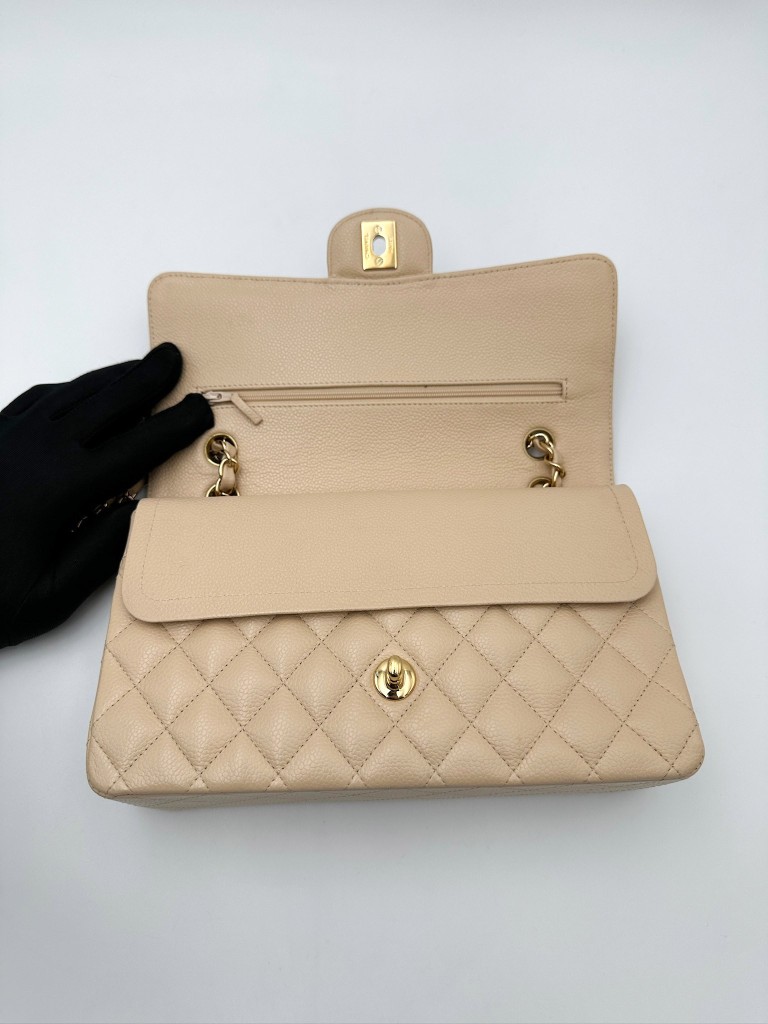 Chanel Classic Medium Double Flap torebka
