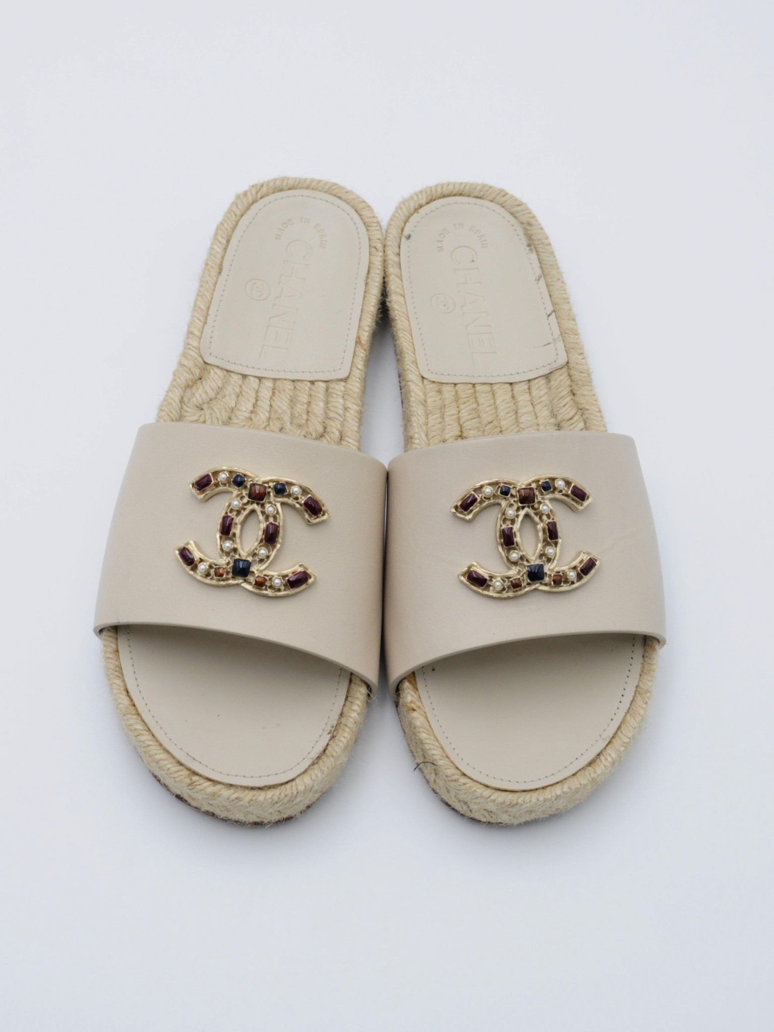 Chanel slides