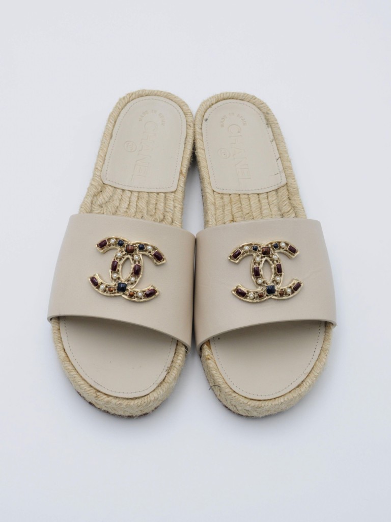 Chanel slides