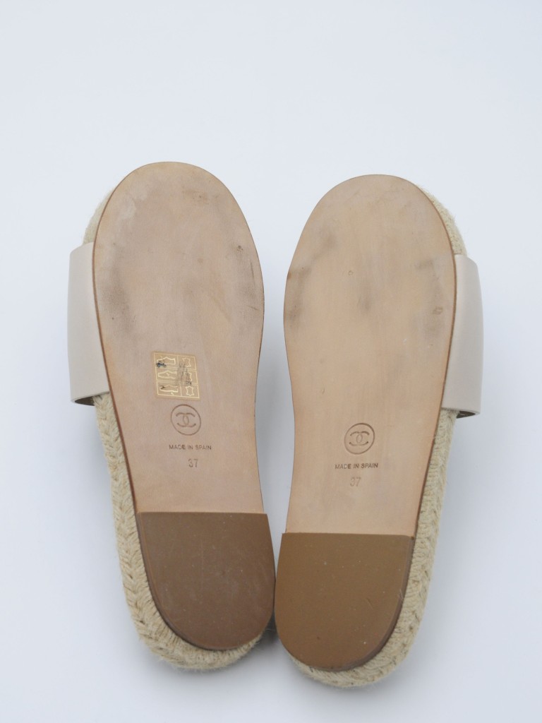 Chanel slides