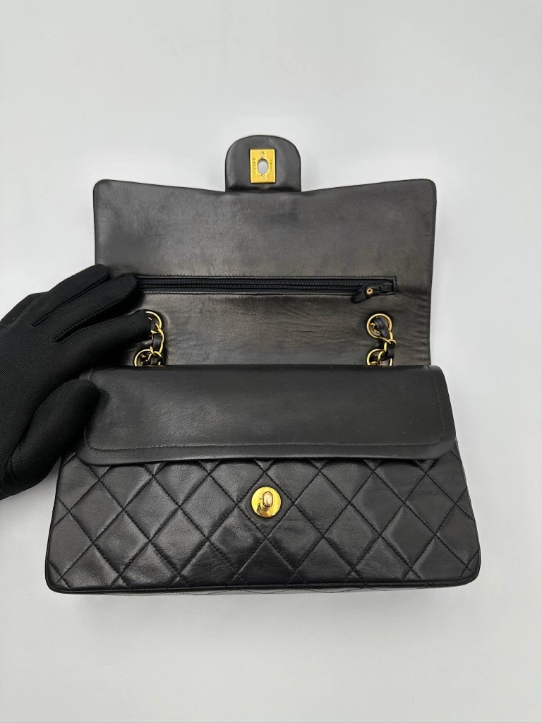 Chanel Classic Medium Double Flap torebka