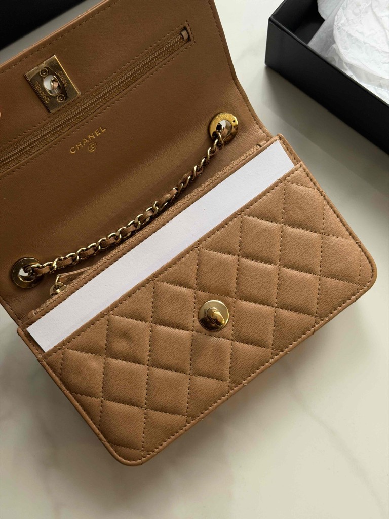 Chanel Trendy Wallet on Chain