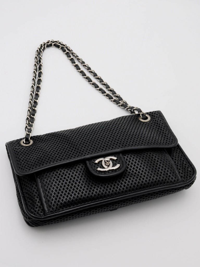 Chanel Up In The Air Perforated Medium torebka