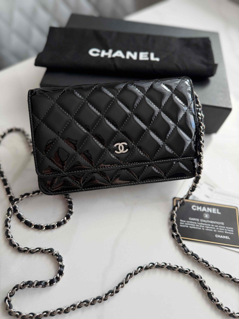 Chanel Wallet on Chain