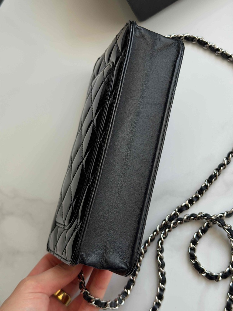 Chanel Wallet on Chain