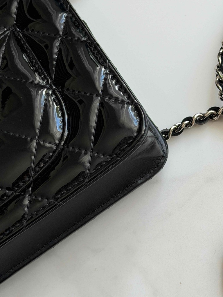 Chanel Wallet on Chain