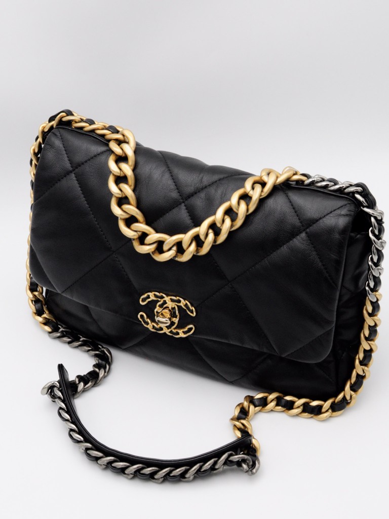 Chanel 19 Medium torebka