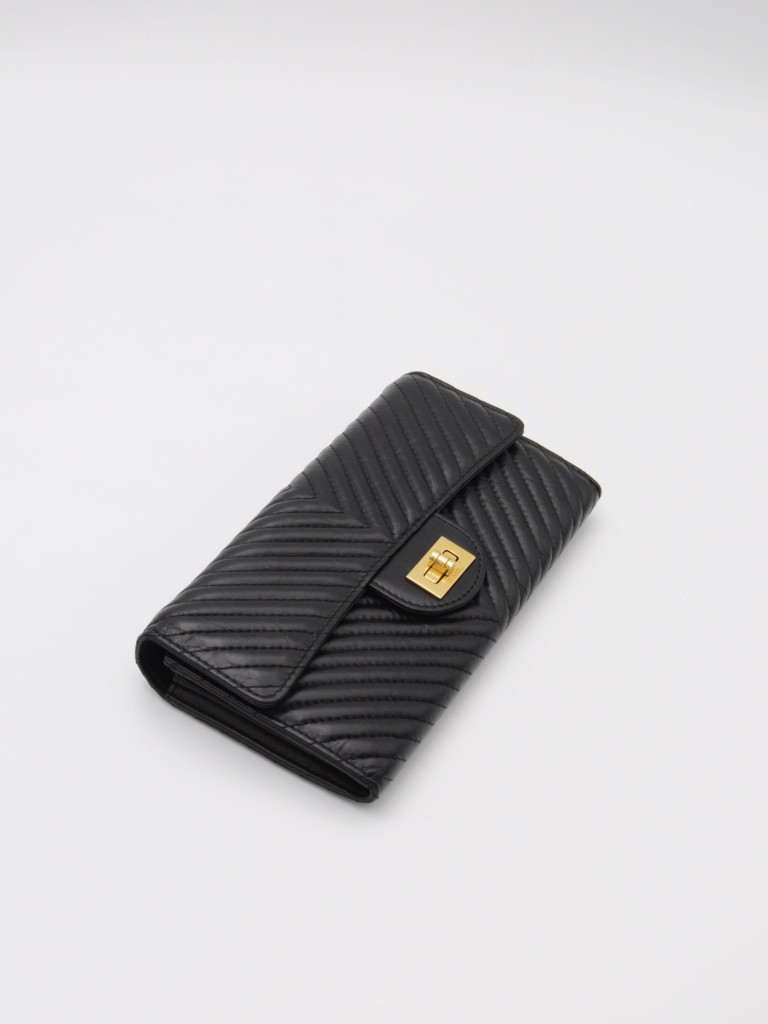 Chanel 2.55 Reissue wallet