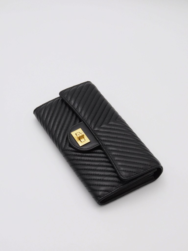 Chanel 2.55 Reissue wallet