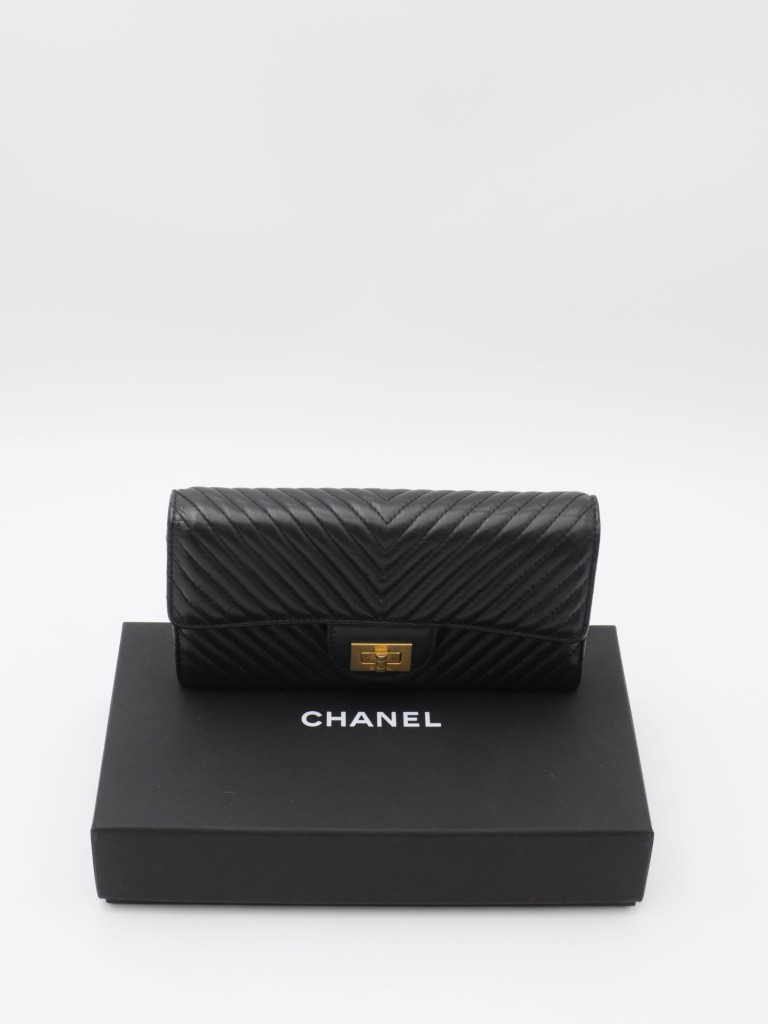 Chanel 2.55 Reissue wallet