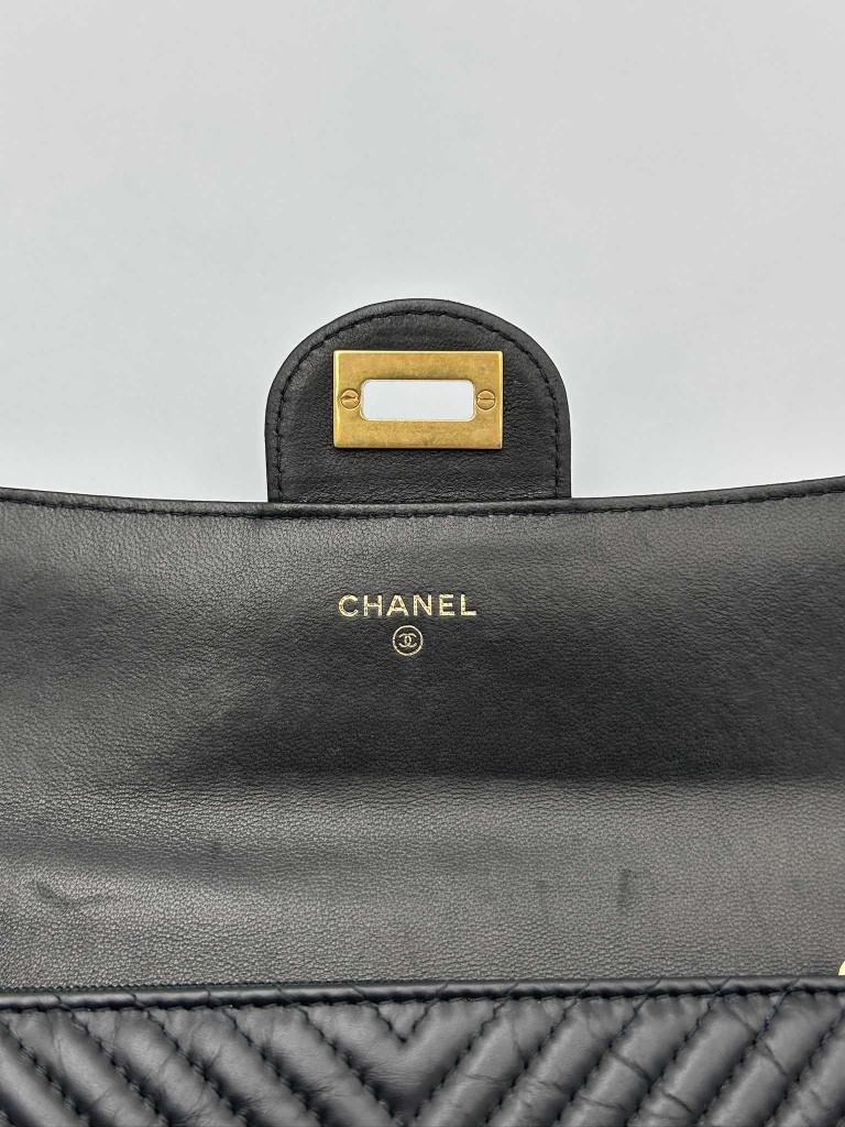 Chanel 2.55 Reissue wallet
