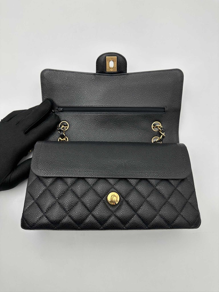 Chanel Classic Medium Double Flap torebka