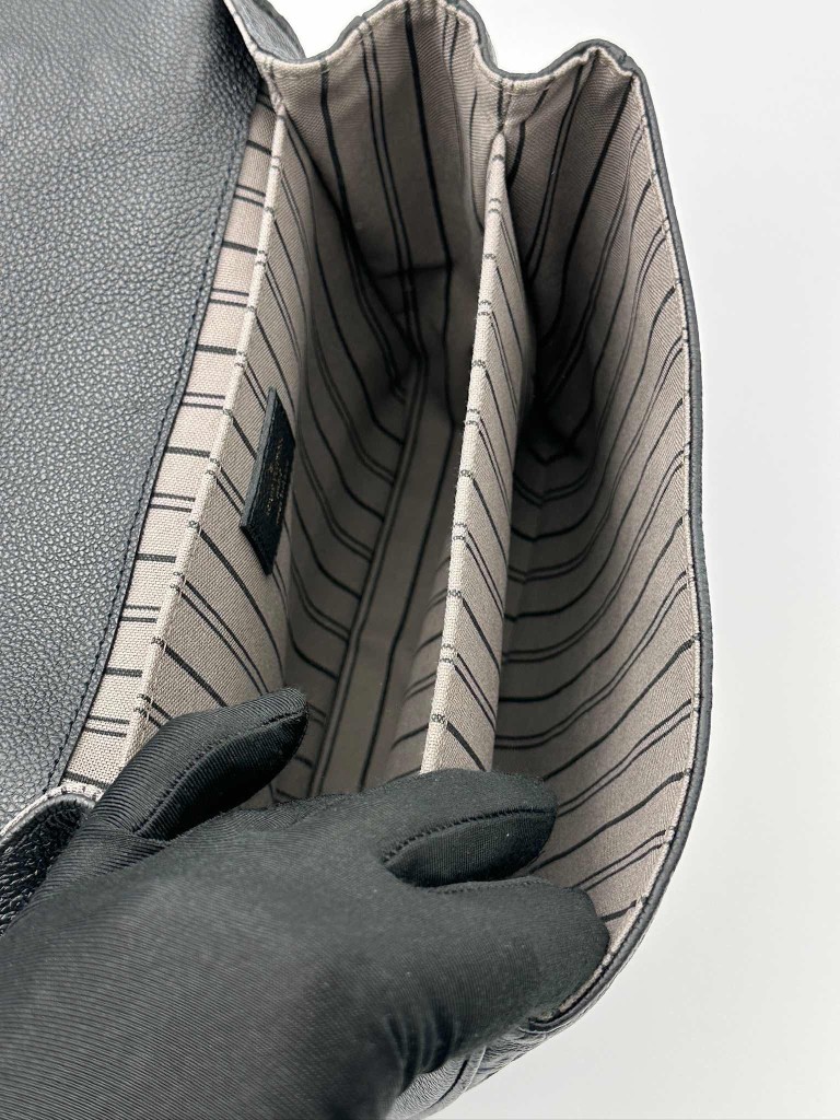 Louis Vuitton Pochette Metis torebka