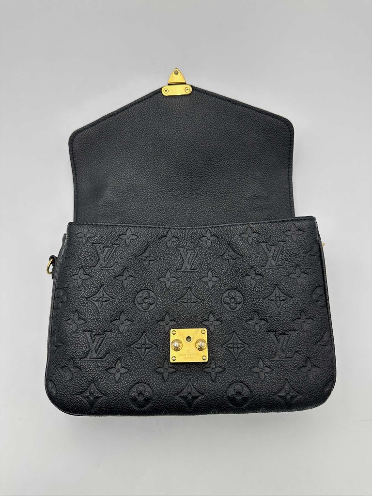 Louis Vuitton Pochette Metis torebka
