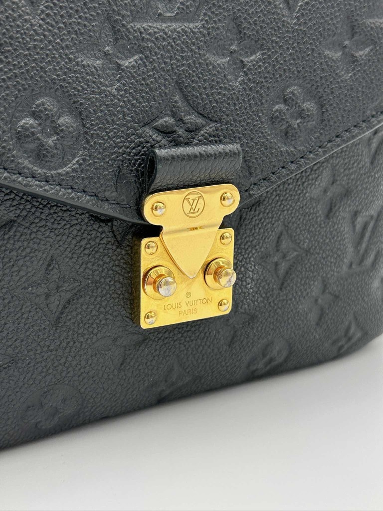 Louis Vuitton Pochette Metis torebka