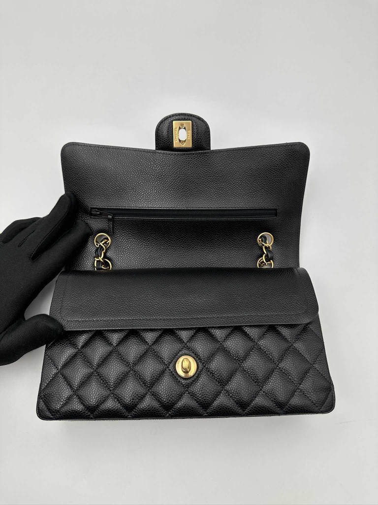Chanel Classic Medium Double Flap torebka