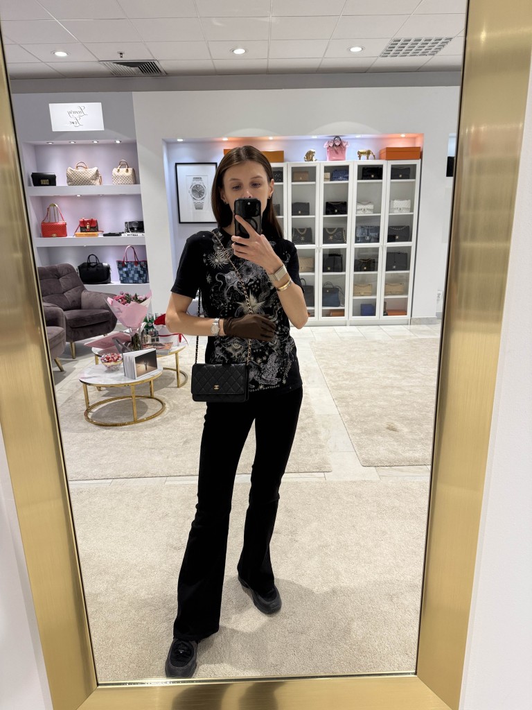Chanel Wallet on Chain