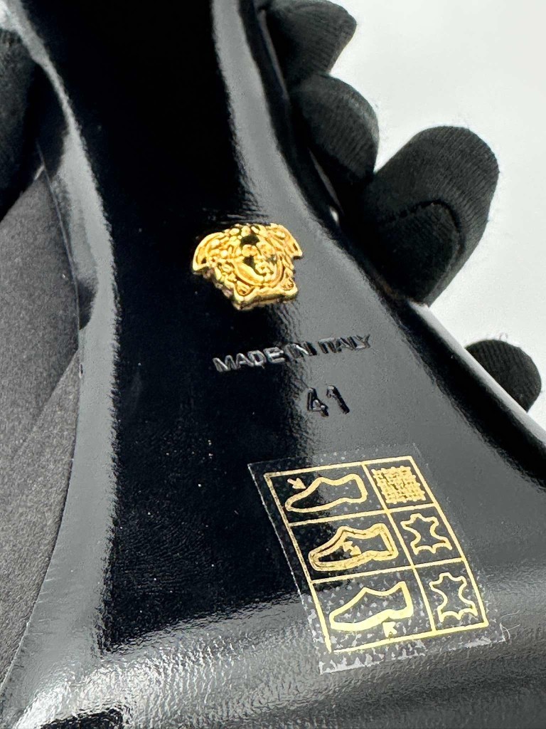 Versace sandały na koturnie