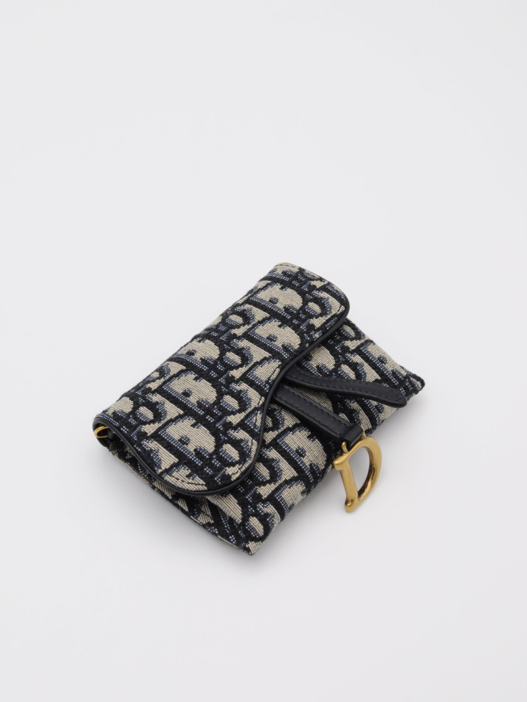 Dior wallet with a chain