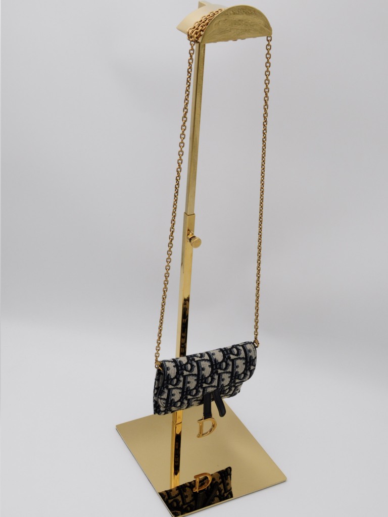 Dior wallet with a chain