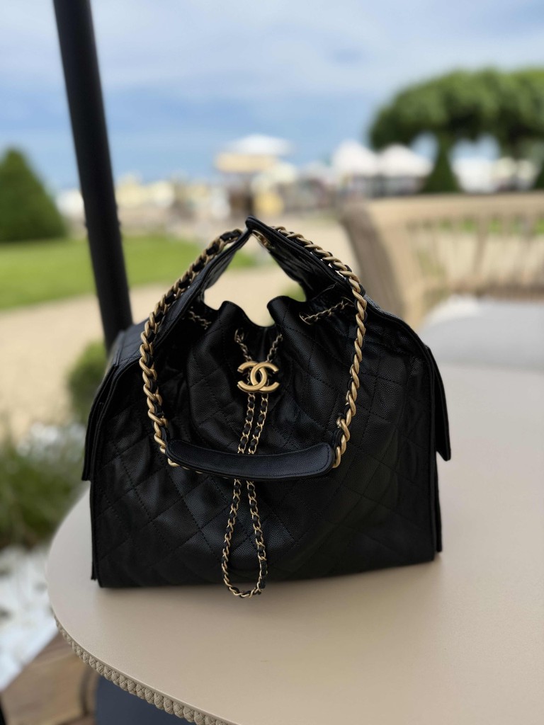 Chanel 25 Medium torebka