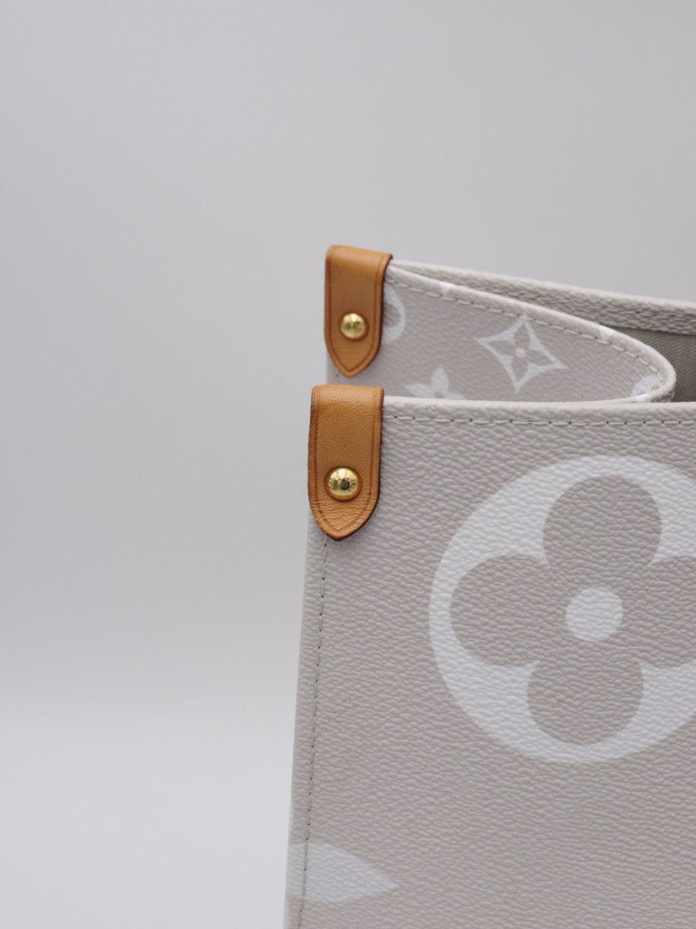 Louis Vuitton OnTheGo GM By The Pool bag