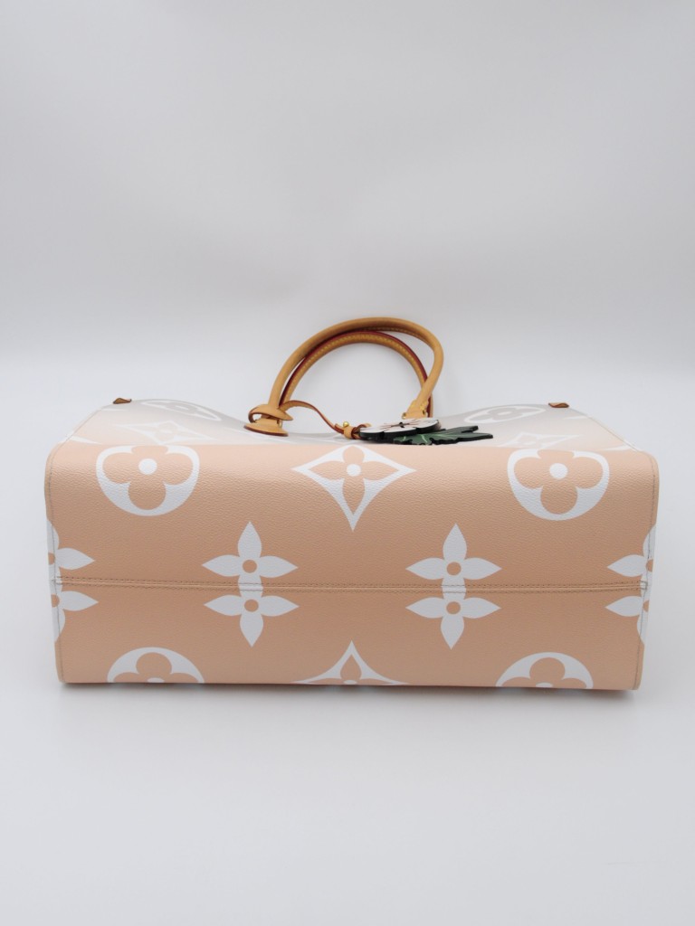 Louis Vuitton OnTheGo GM By The Pool bag