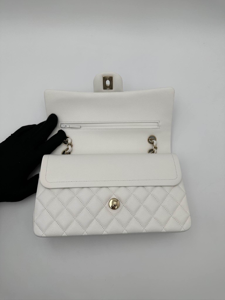Chanel Classic Medium Double Flap torebka