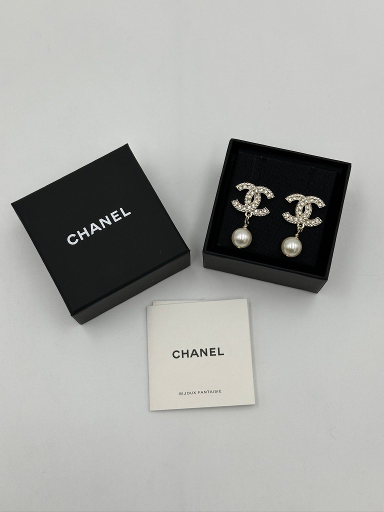 Kolczyki Chanel