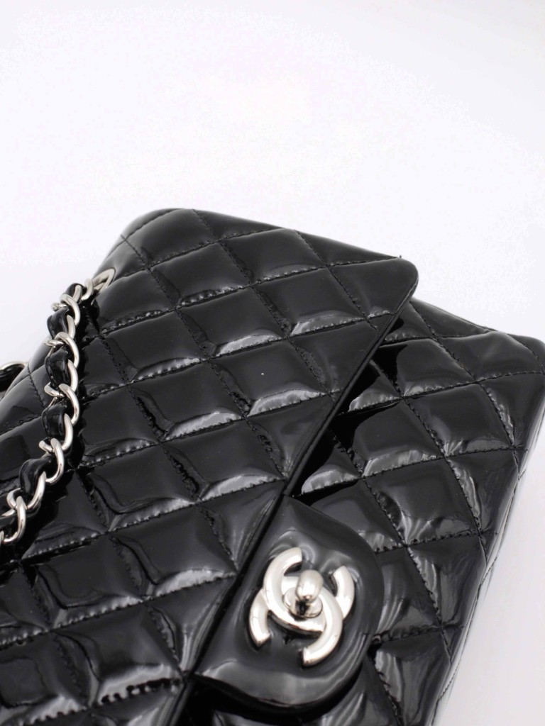 Chanel Classic Medium Double Flap torebka