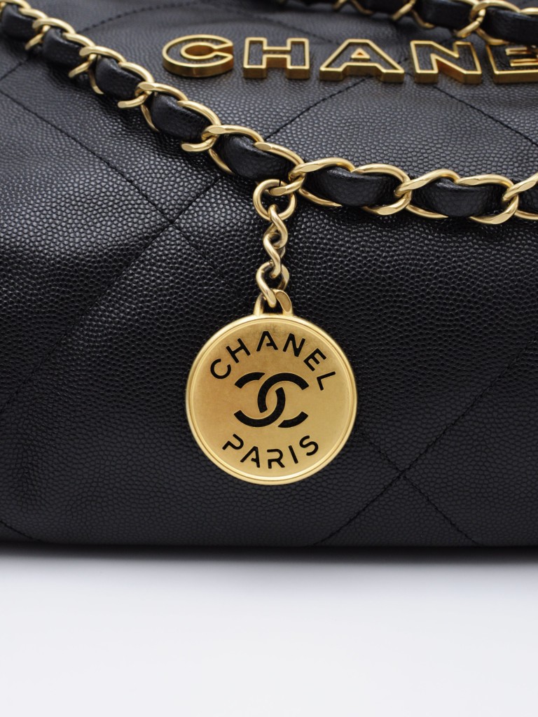 Chanel 22 Small bag