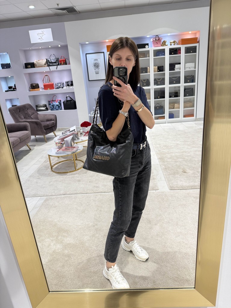 Chanel 22 Small bag