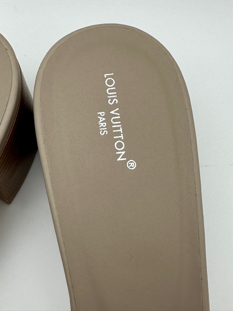 Louis Vuitton klapki