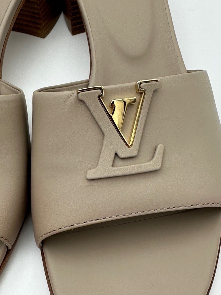 Louis Vuitton klapki