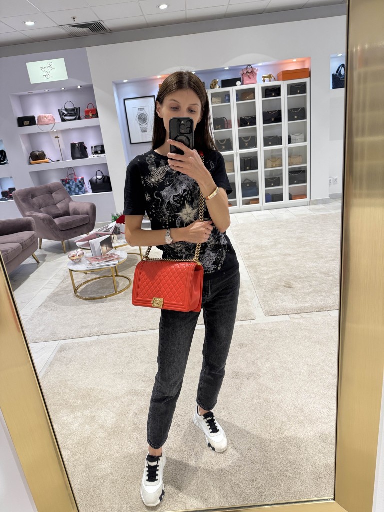 Chanel Boy New Medium bag