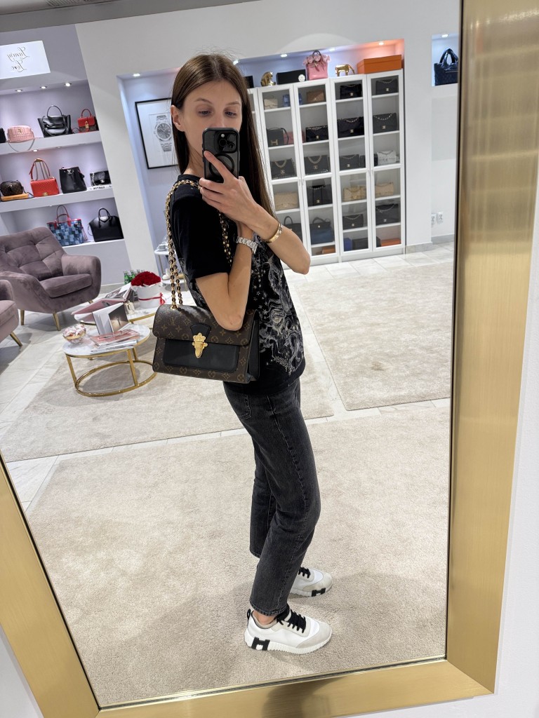 Louis Vuitton Victoire bag