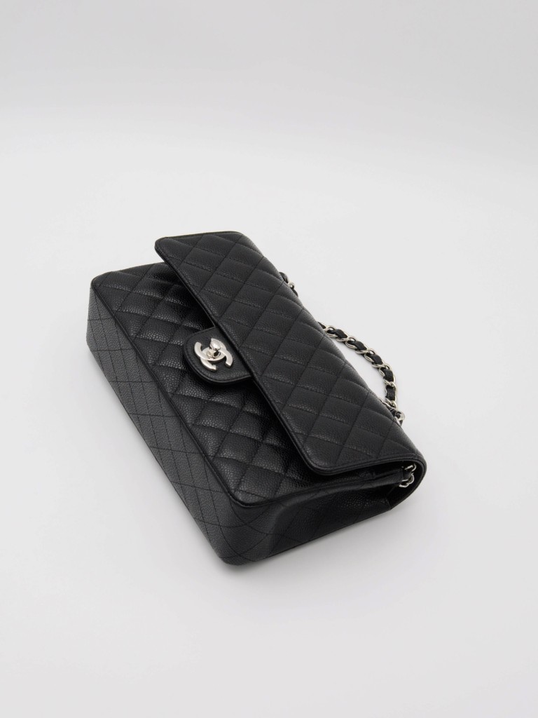 Chanel Classic Medium Double Flap torebka