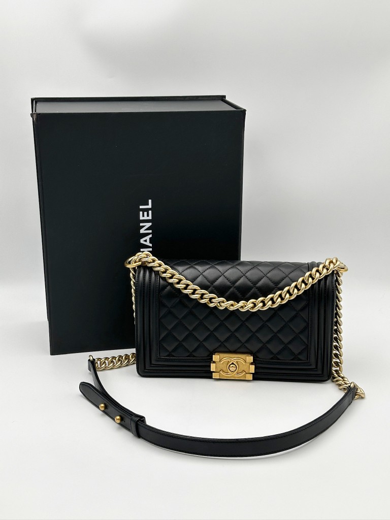 Chanel Boy Old Medium bag