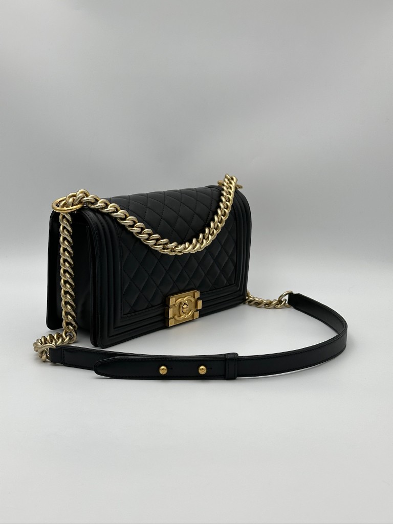 Chanel Boy Old Medium bag