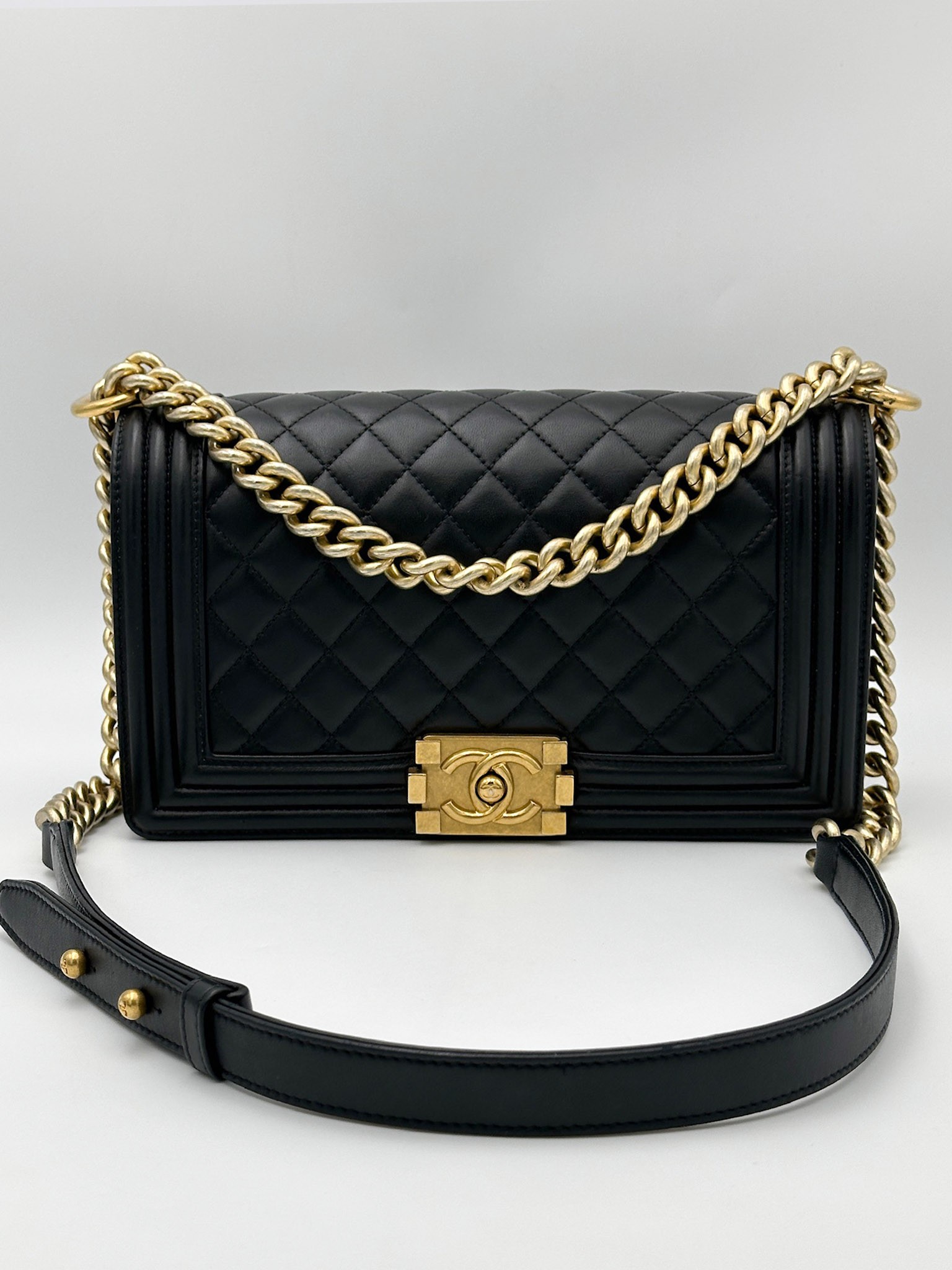 Chanel Boy Old Medium bag
