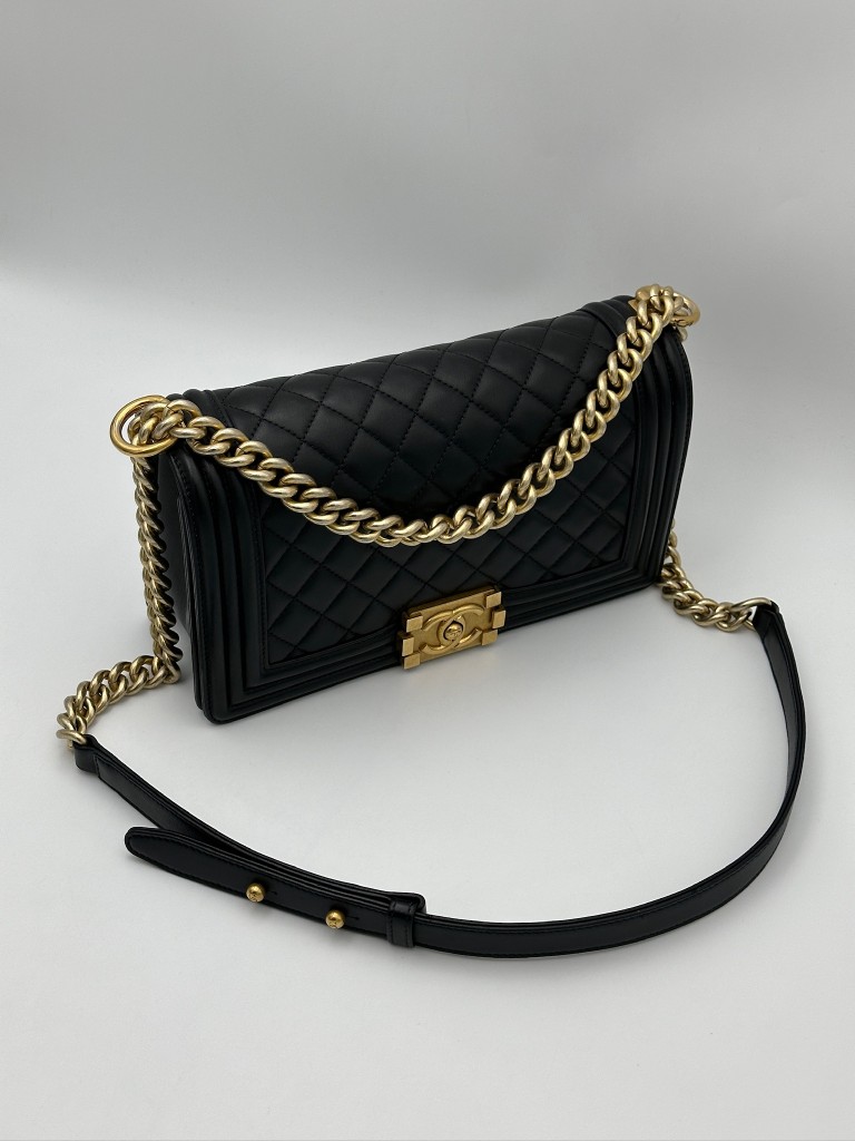 Chanel Boy Old Medium bag