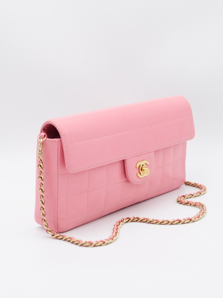 Chanel East West Chocolate Bar torebka