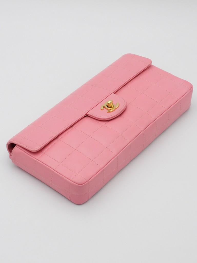 Chanel East West Chocolate Bar torebka