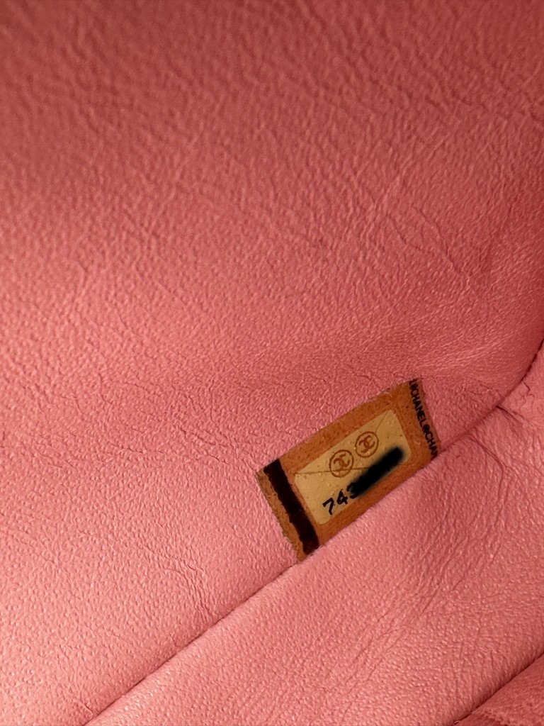 Chanel East West Chocolate Bar torebka