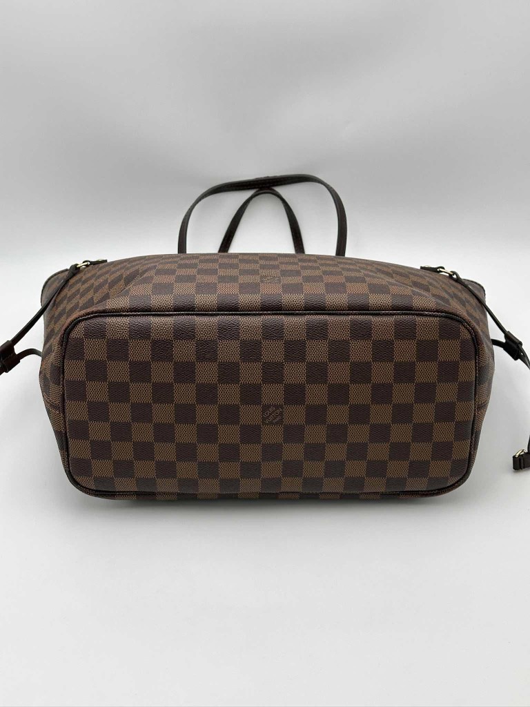 Louis Vuitton Neverfull MM bag